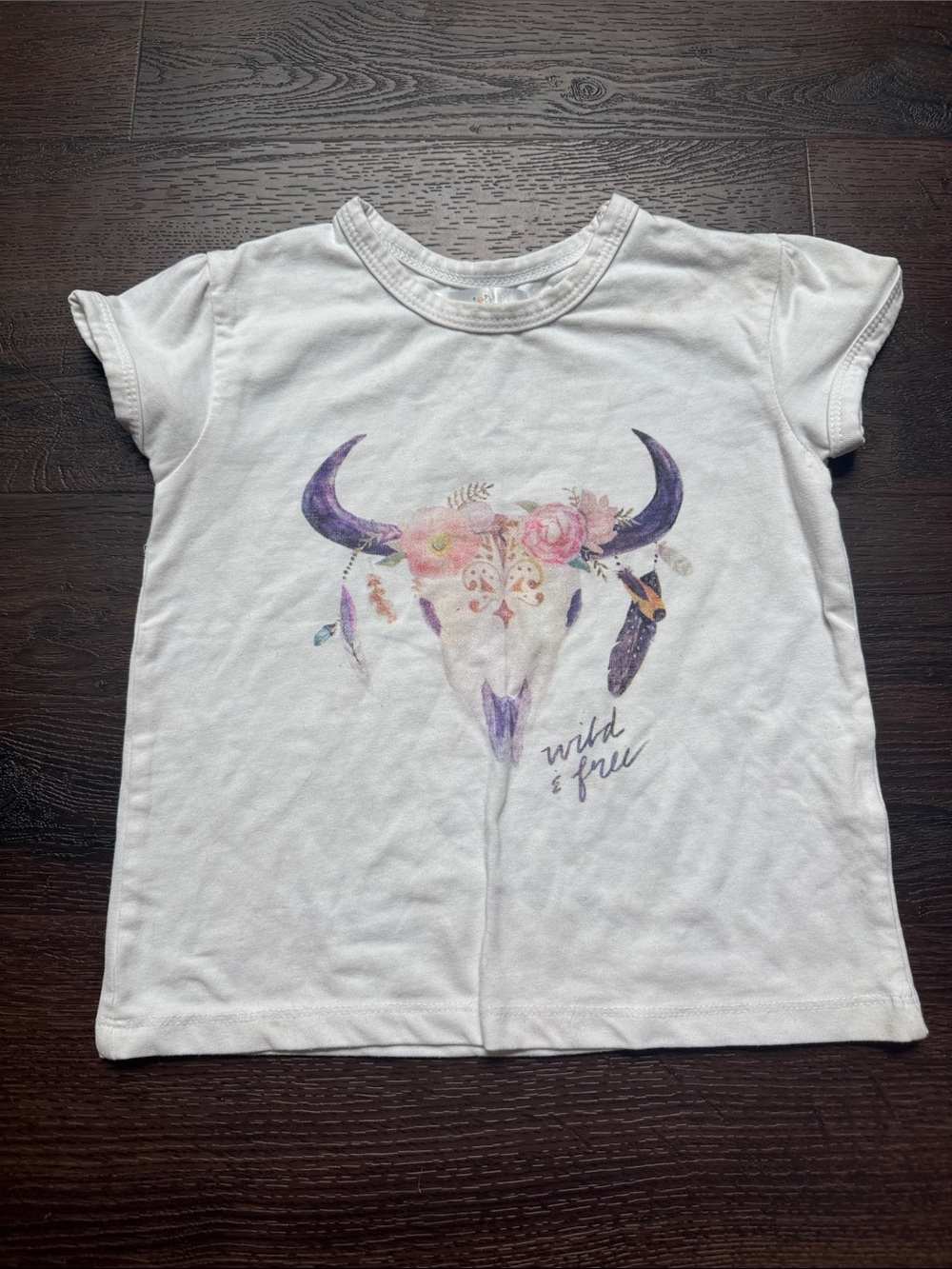 Girls' White Graphic Tee with Purple Floral Skull - Wild & Free